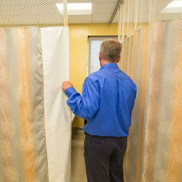 You are currently viewing The Role of Hospital Curtains in Ensuring Patient Privacy